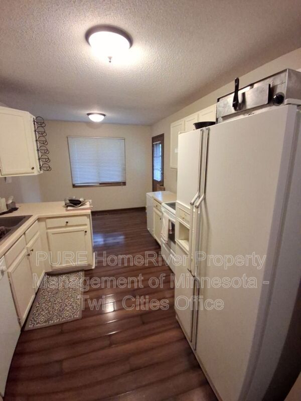 Foto del edificio - 5231 Balmoral Ln
