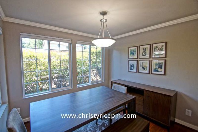 Foto del edificio - 9838 NE 122nd St