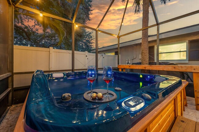 Foto del edificio - 1341 Bayview Dr