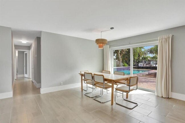 Foto del edificio - 400 SE 5th Ct