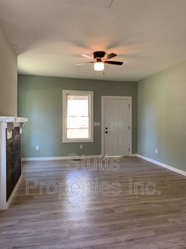 401 W Mobile St, Florence, AL 35630 House Rental in Florence, AL