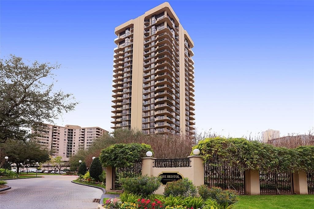 Foto principal - 3350 McCue Rd