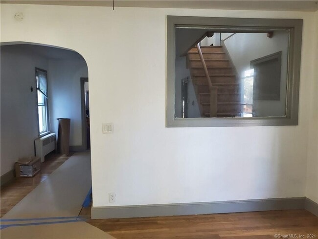 Building Photo - 267 Davenport Ave