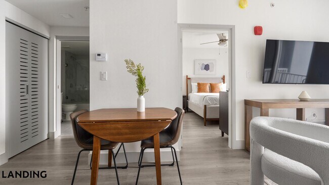 Foto del edificio - 1025 E 25th St