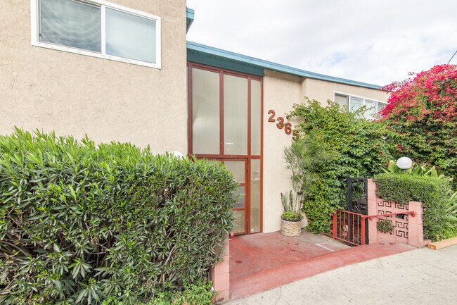 Foto del edificio - 2365 Glendale Blvd