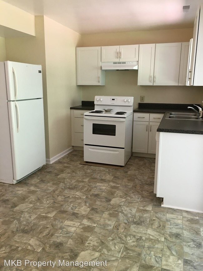 Building Photo - 2 br, 1 bath House - 2437 Brambleton Ave