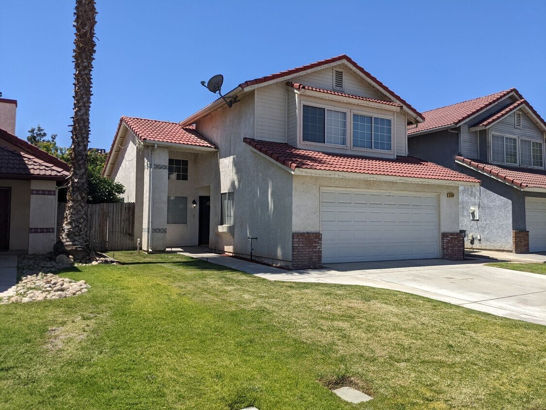 2Story Home in "The Oaks" House Rental in Bakersfield, CA