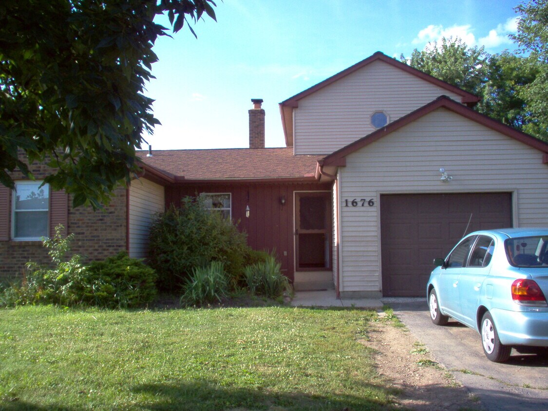 Foto principal - 1676 Hightower Dr