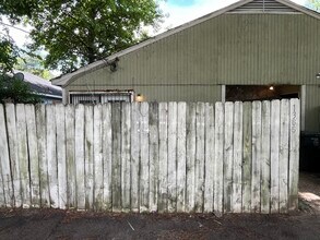 Building Photo - 1365 Garden Rd