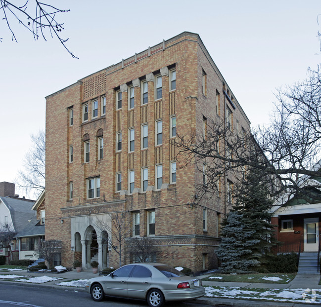 Primary Photo - Bedford Apartments