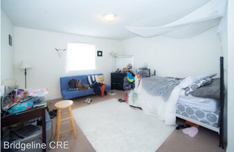 Building Photo - 1713 W Berks St