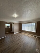 Building Photo - 158 Farragut Ave