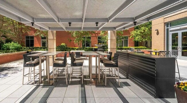 Foto del edificio - 12025 Town Square St