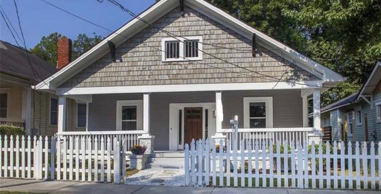 Primary Photo - 391 Lawton St SW