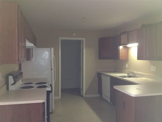 Building Photo - 783 Amberly Dr