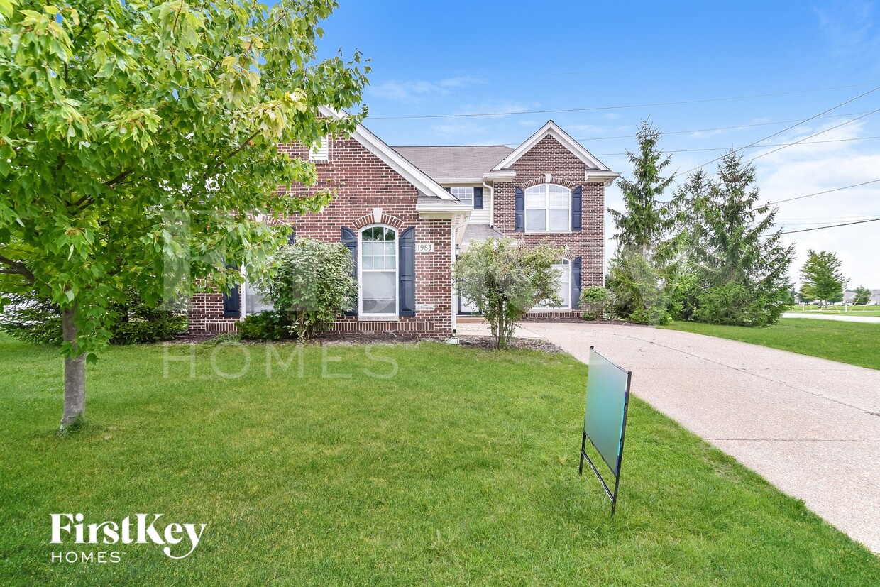 Foto principal - 1983 Collingwood Dr