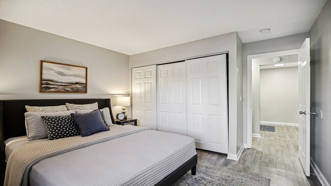 Building Photo - Compass Vista Apartments