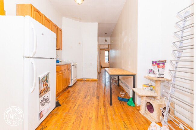 Building Photo - 655 Bushwick Ave