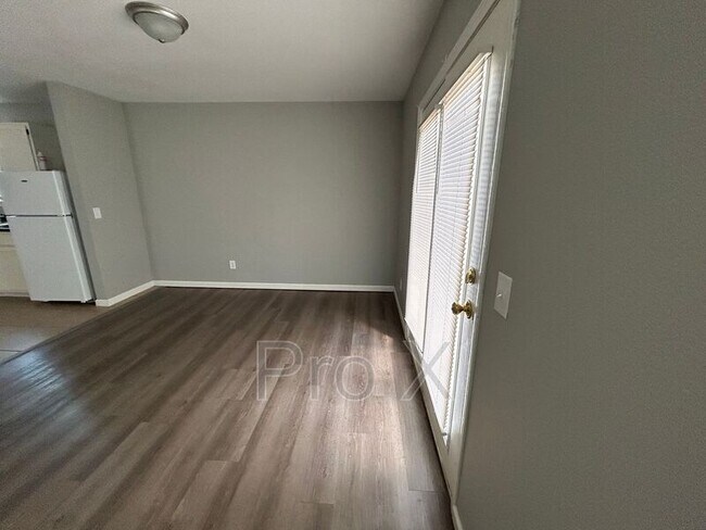 Building Photo - 316 Erin Pl