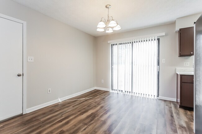 Building Photo - Fantastic 3bd/2ba home! Let yourself in!
