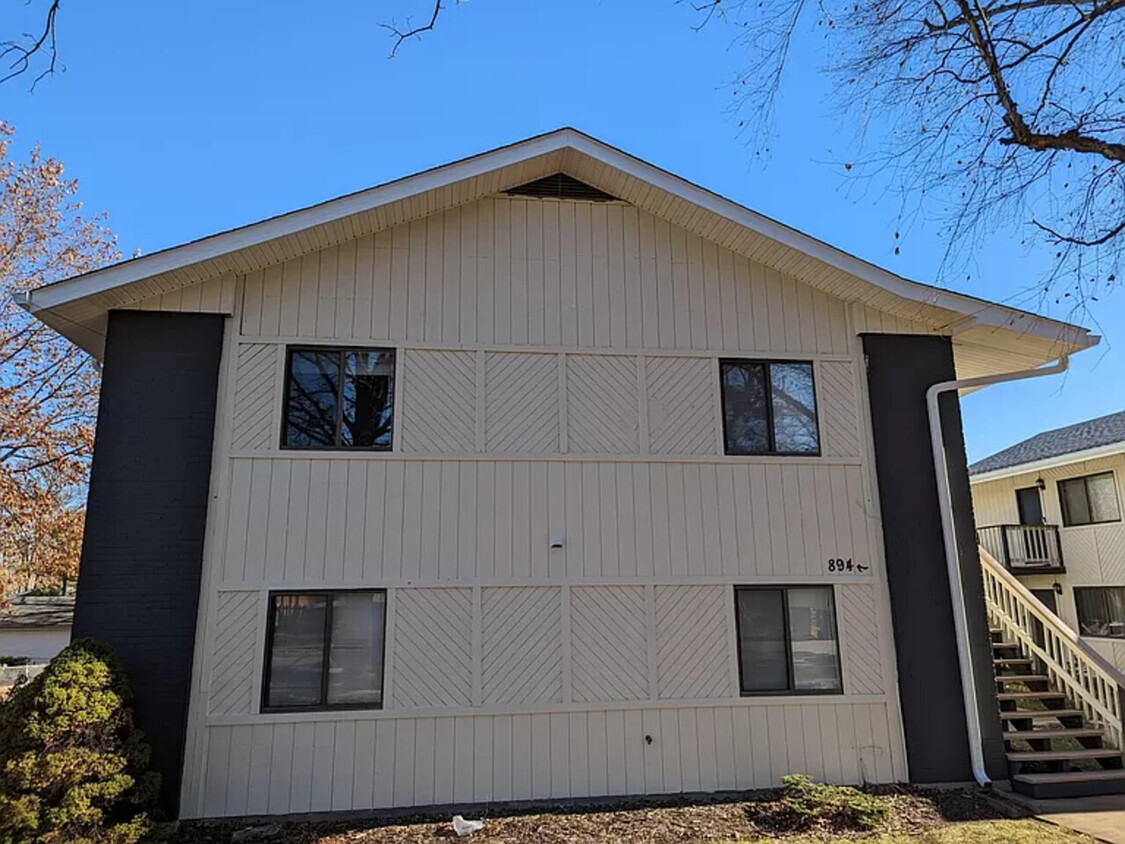 Building Photo - 8942 Eden Ave