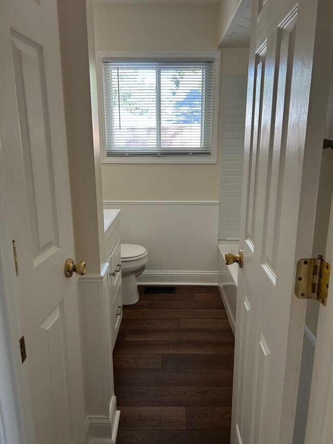 Baño actualizado - 50 Overlook Dr