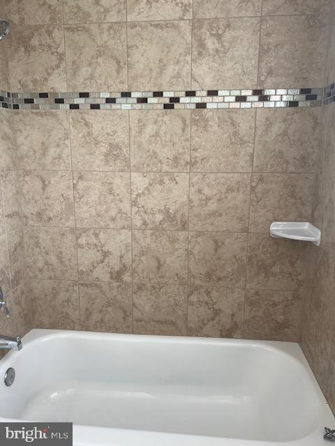 Foto del edificio - 7206 Donnell Pl