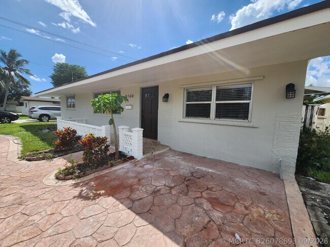 Building Photo - 8760 NW 14th St