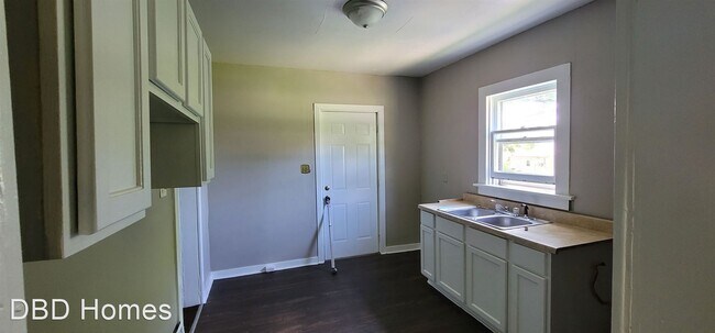 Building Photo - 3 br, 2 bath House - 2920 Manford St.