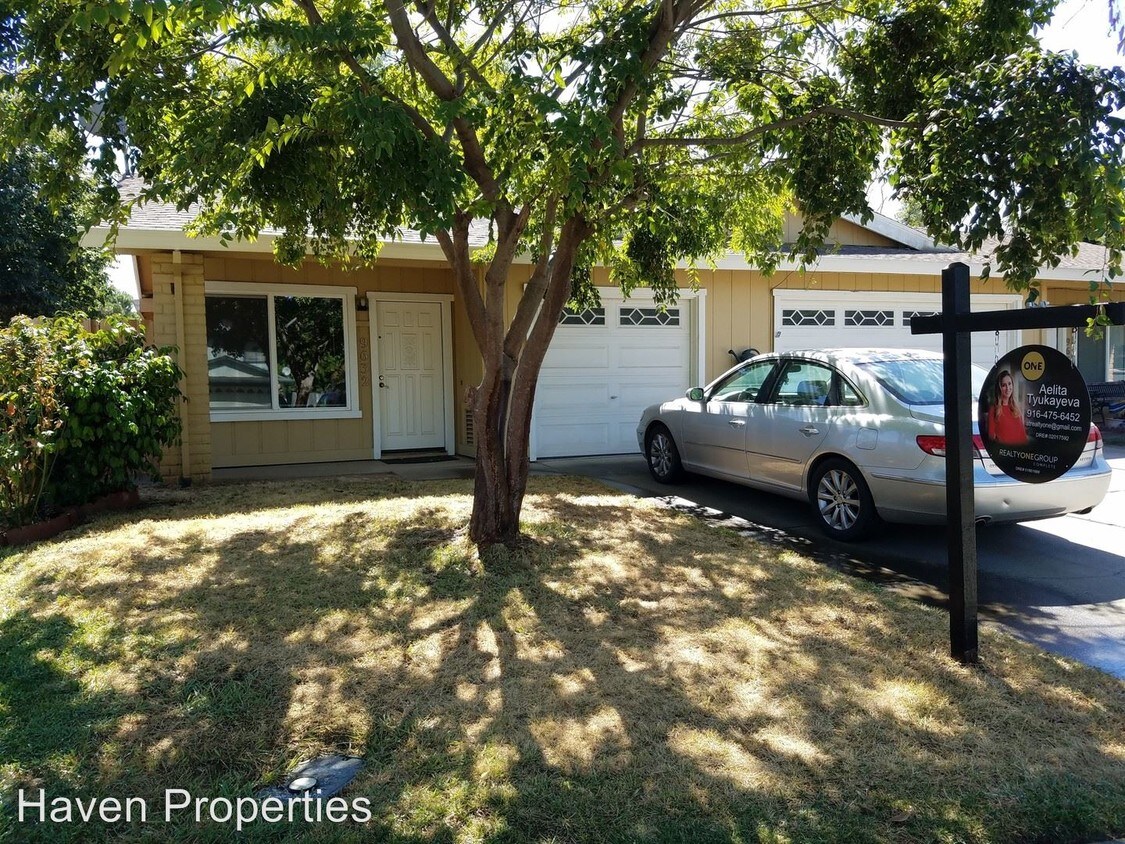 Primary Photo - 9630-9632 Bradhugh Ct