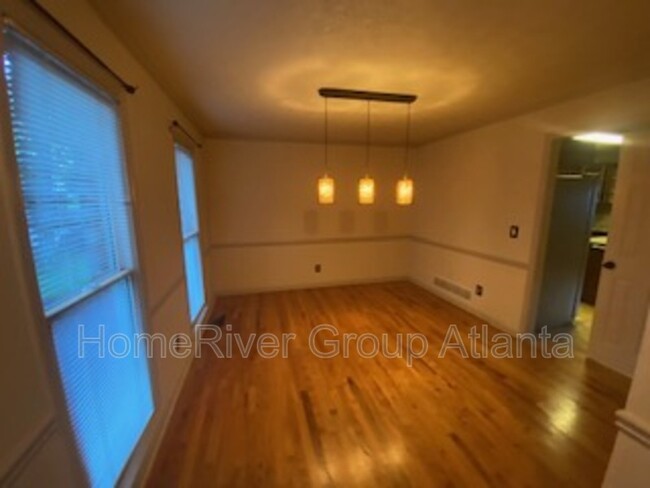 Building Photo - 4609 Pine Harbor Ct NE