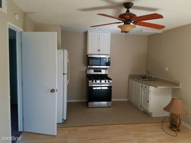 Building Photo - 725 Los Arbolitos Blvd
