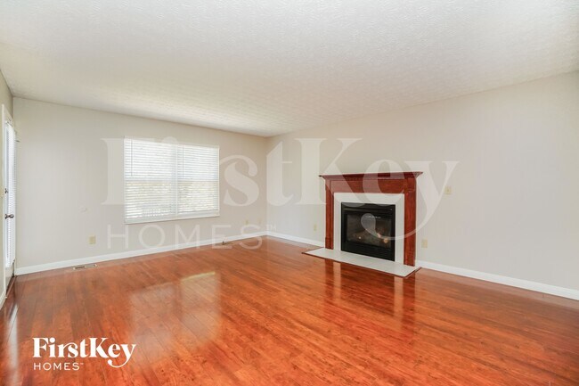 Foto del edificio - 6594 Danbury Dr