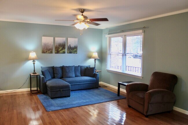 Foto del edificio - 206 Pleasant Ln