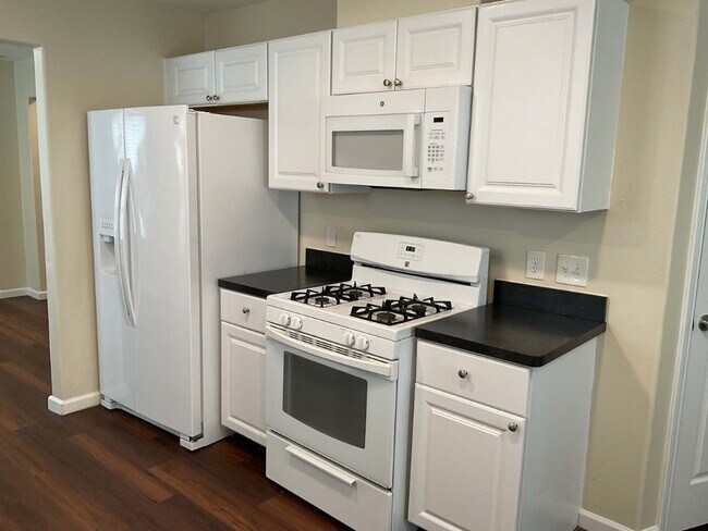 Foto del edificio - 13206 Ambrosa Dr