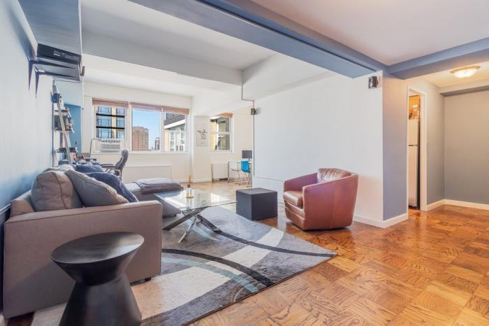 Primary Photo - 2 bedroom in manhattan NY 0