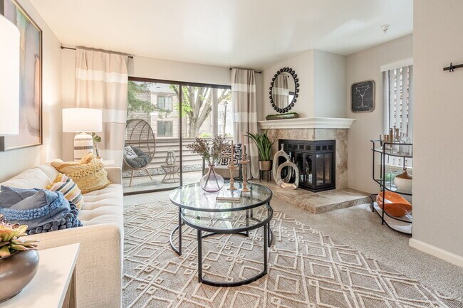 Foto del edificio - Hidden Lake Condominium Rentals