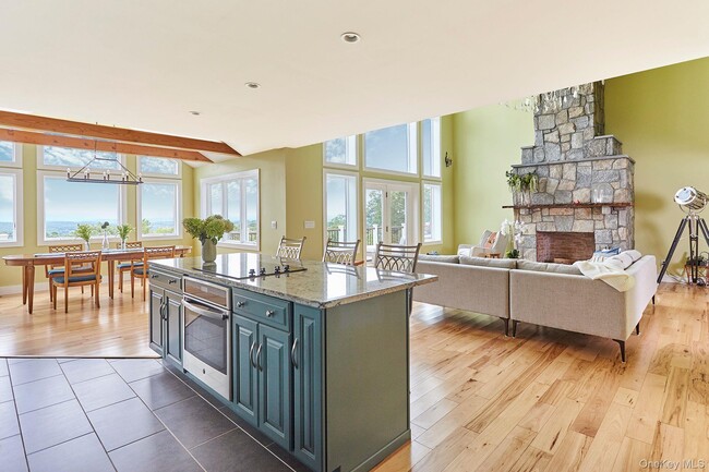 Building Photo - 21 Contentment Ln