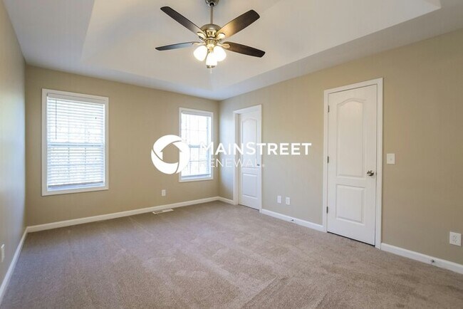 Foto del edificio - 4 Bedroom Pet-Friendly Home in Douglasvill...