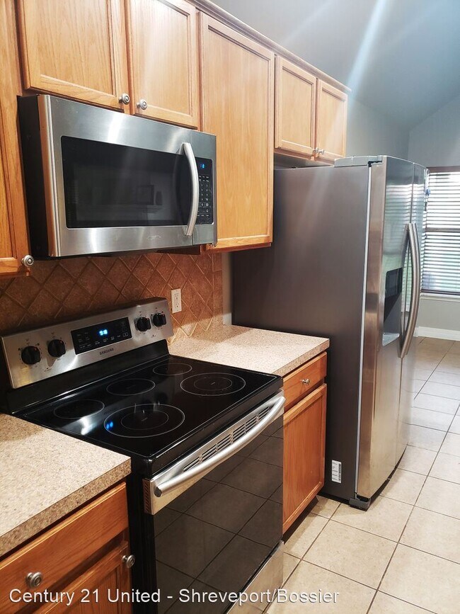 Foto del edificio - 3 br, 2 bath House - 403 Broughton Cir