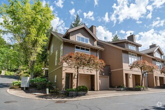Building Photo - 10251 NW Village Heights Dr