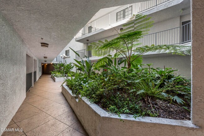 Foto del edificio - 4401 Sepulveda Blvd