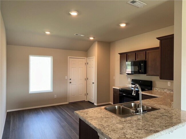 Foto del edificio - 2613 S Silver St