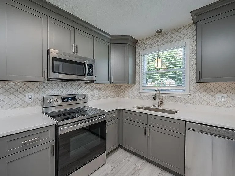 Foto principal - 1985 Carloss Dr