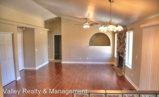 Building Photo - 3 br, 2 bath House - 996 Haystack Drive