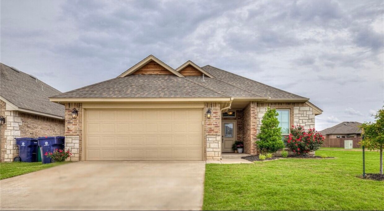 Foto principal - 3401 NW 162nd St