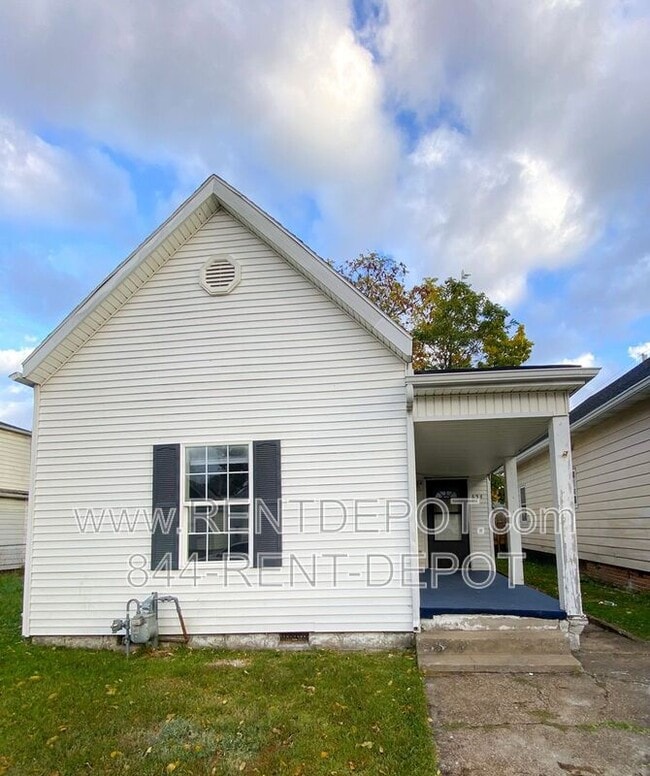 Building Photo - 654 E Maryland St