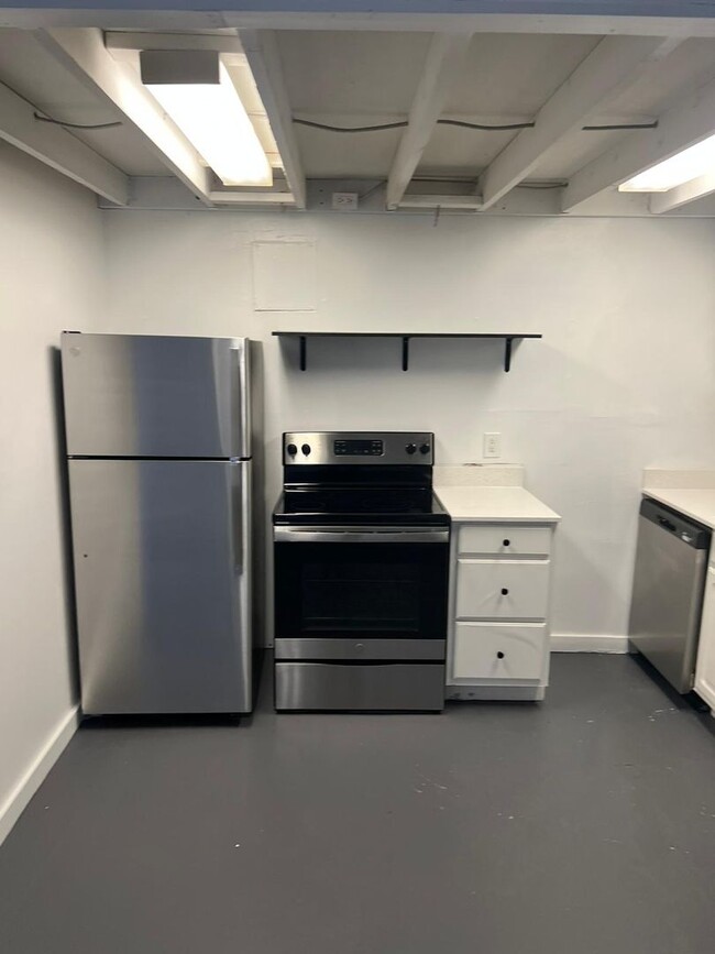 Interior Photo - Cedars Park Lofts