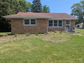Building Photo - 2049 Kemble Ave