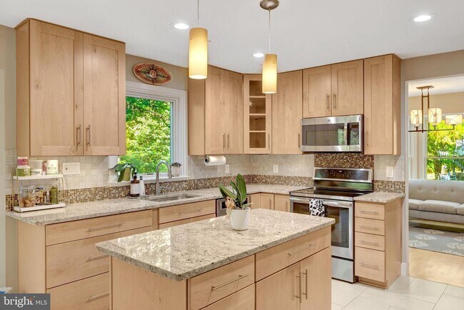 Foto del edificio - 11637 Quail Ridge Ct